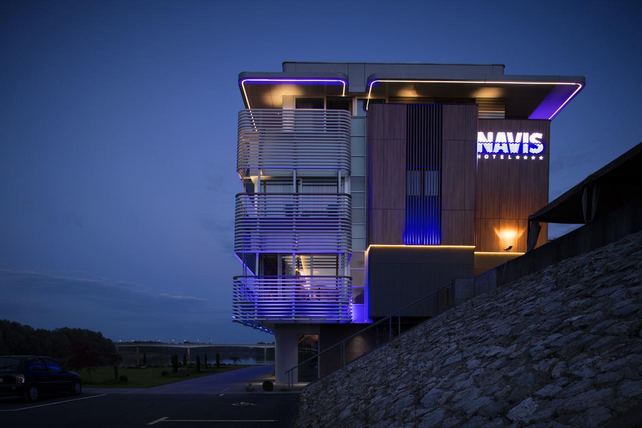 Hotel Navis Orasje Exterior foto