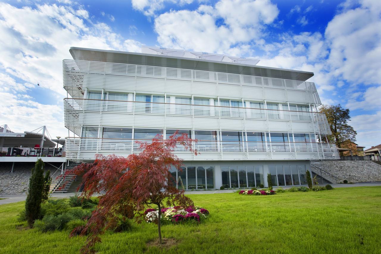 Hotel Navis Orasje Exterior foto